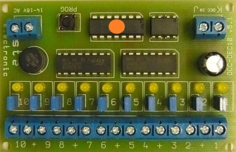 DCC-ED7 House XXL