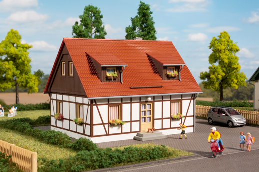 Detached house H0-Auhagen 11453