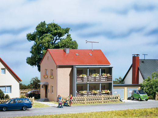 Mehrfamilienhaus 