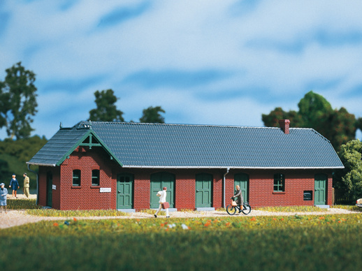Station toilet with stables TT-Auhagen 13314