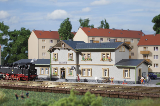 Station Radeburg H0-Auhagen 14453