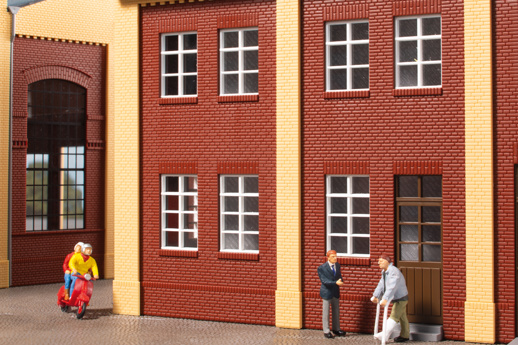 Fenster Q, R weiß