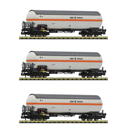 3-piece set: Pressurised  gas tank wagons, DB      