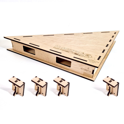 Base plate T6 triangle 20x20x6 cm