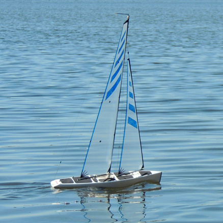 Reggae 21 - competition sailboat RG65 clasic sails