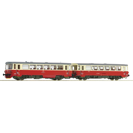 Diesel railcar 810 365-7 with trailer, ZSSK